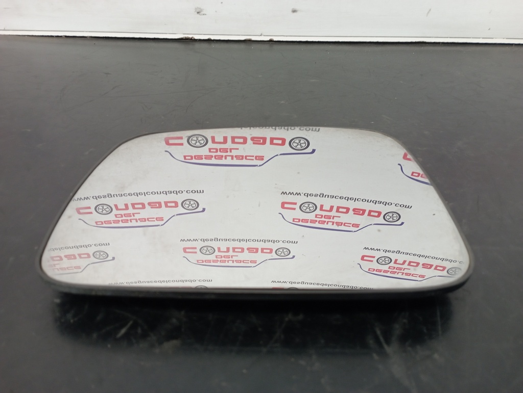 CRISTAL RETROVISOR DERECHO