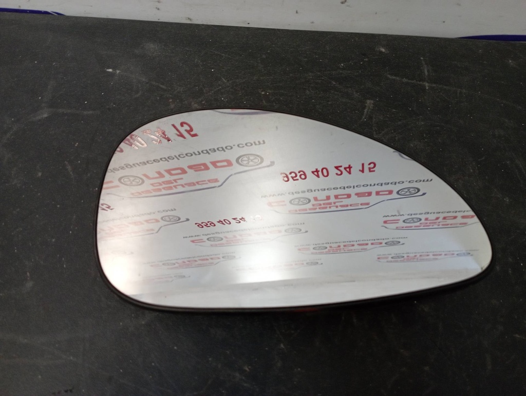 CRISTAL RETROVISOR DERECHO