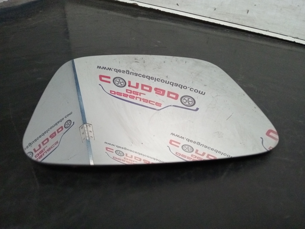 CRISTAL RETROVISOR DERECHO