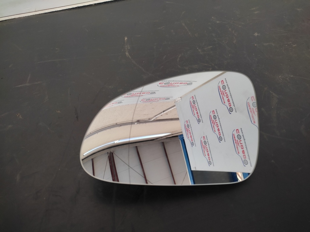 CRISTAL RETROVISOR DERECHO