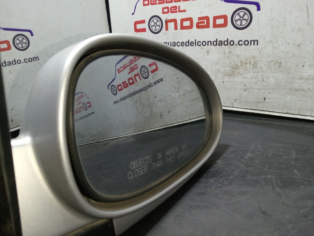 RETROVISOR DERECHO