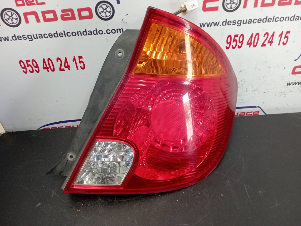 PILOTO TRASERO DERECHO