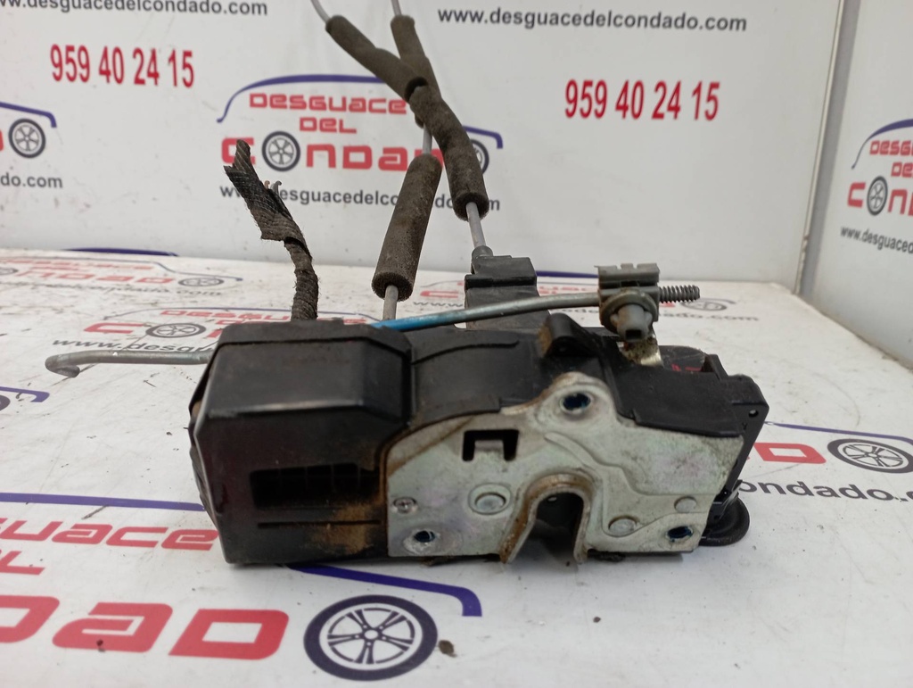 CERRADURA PUERTA TRASERA DERECHA