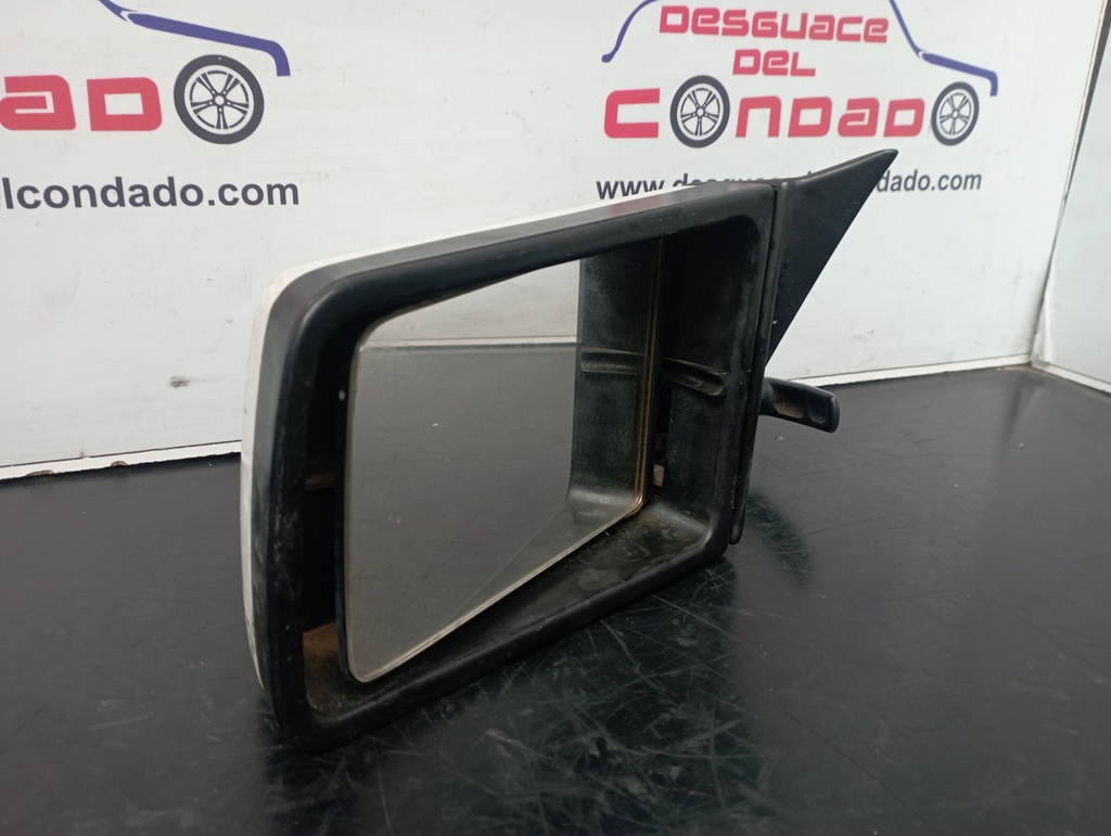 RETROVISOR IZQUIERDO