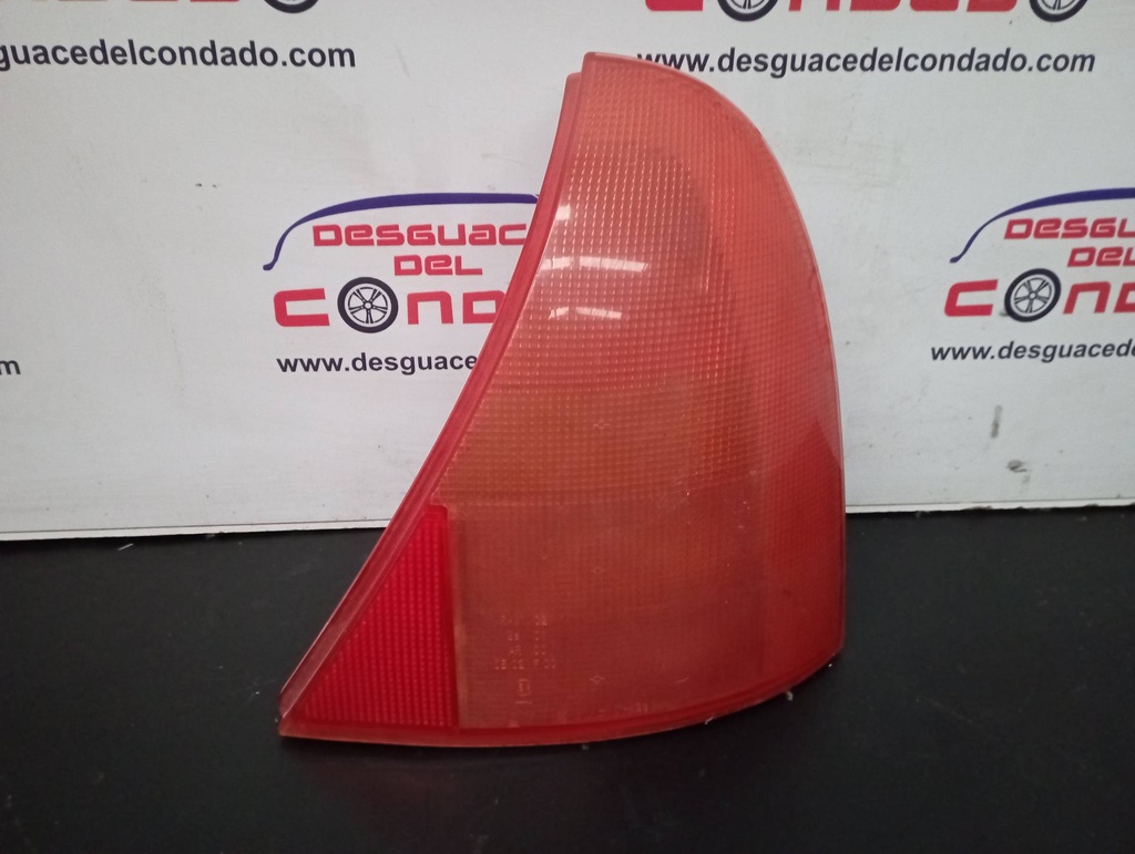 PILOTO TRASERO DERECHO