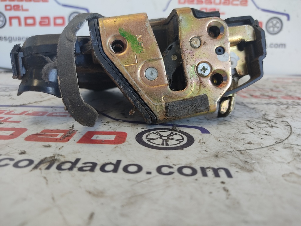 CERRADURA PUERTA DELANTERA IZQUIERDA