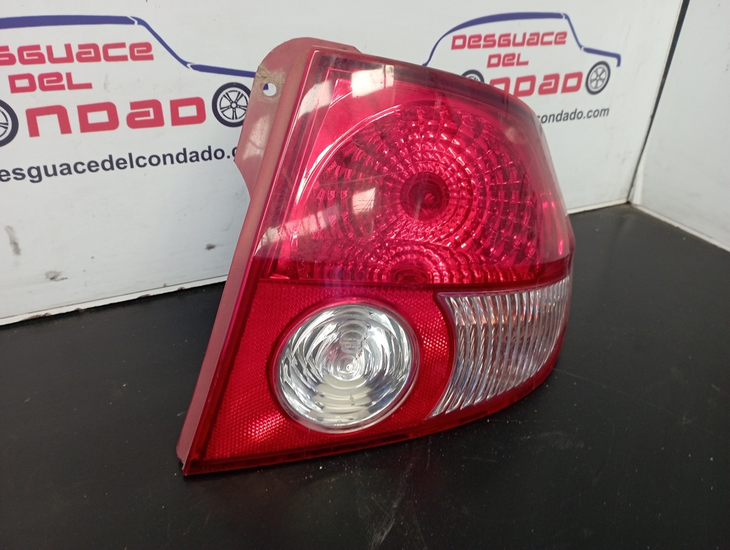 PILOTO TRASERO DERECHO
