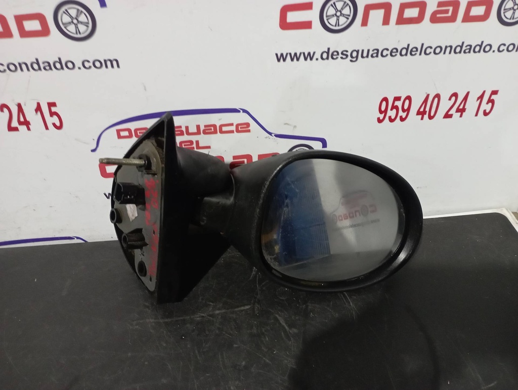RETROVISOR DERECHO