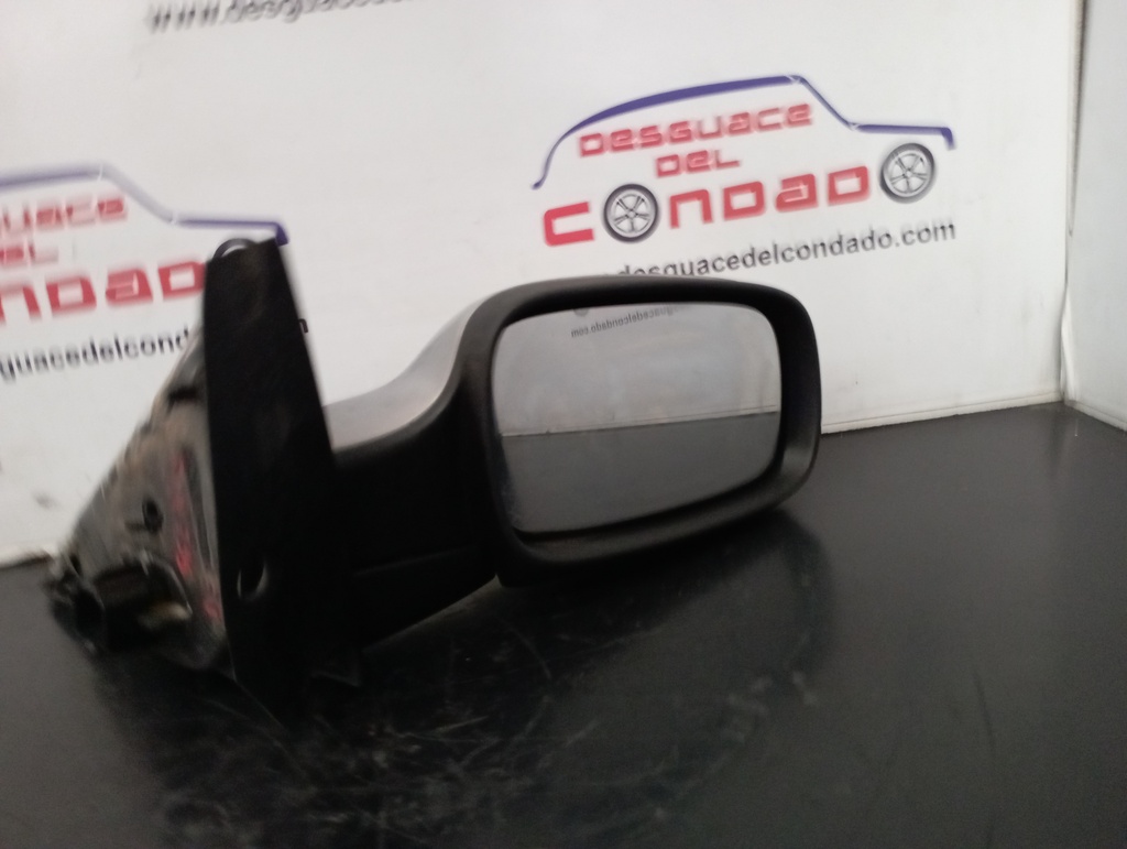 RETROVISOR DERECHO