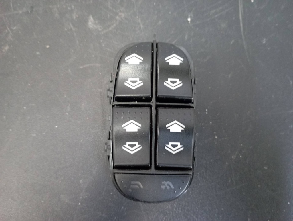 MANDO ELEVALUNAS DELANTERO IZQUIERDO