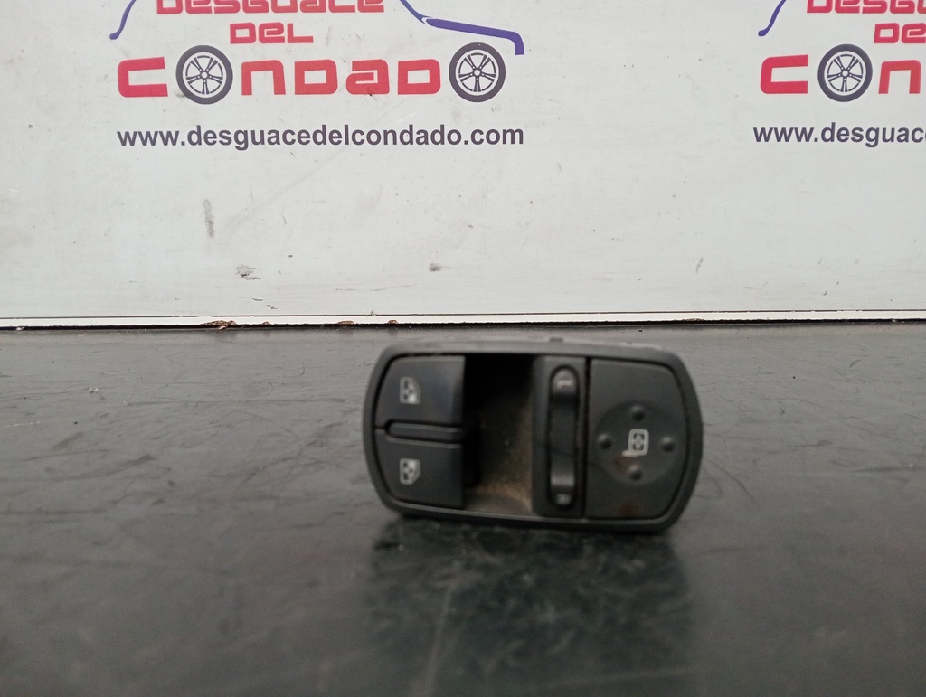 MANDO ELEVALUNAS DELANTERO IZQUIERDO