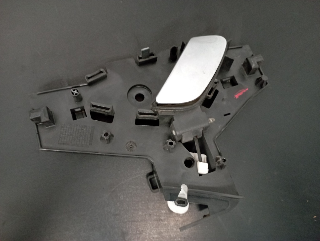 MANETA INTERIOR DELANTERA IZQUIERDA