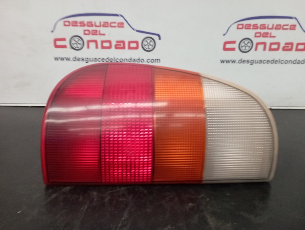 PILOTO TRASERO DERECHO