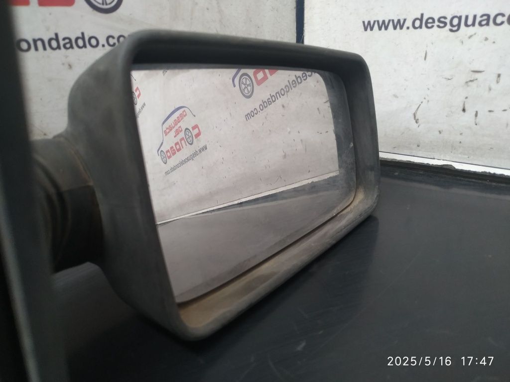 RETROVISOR DERECHO