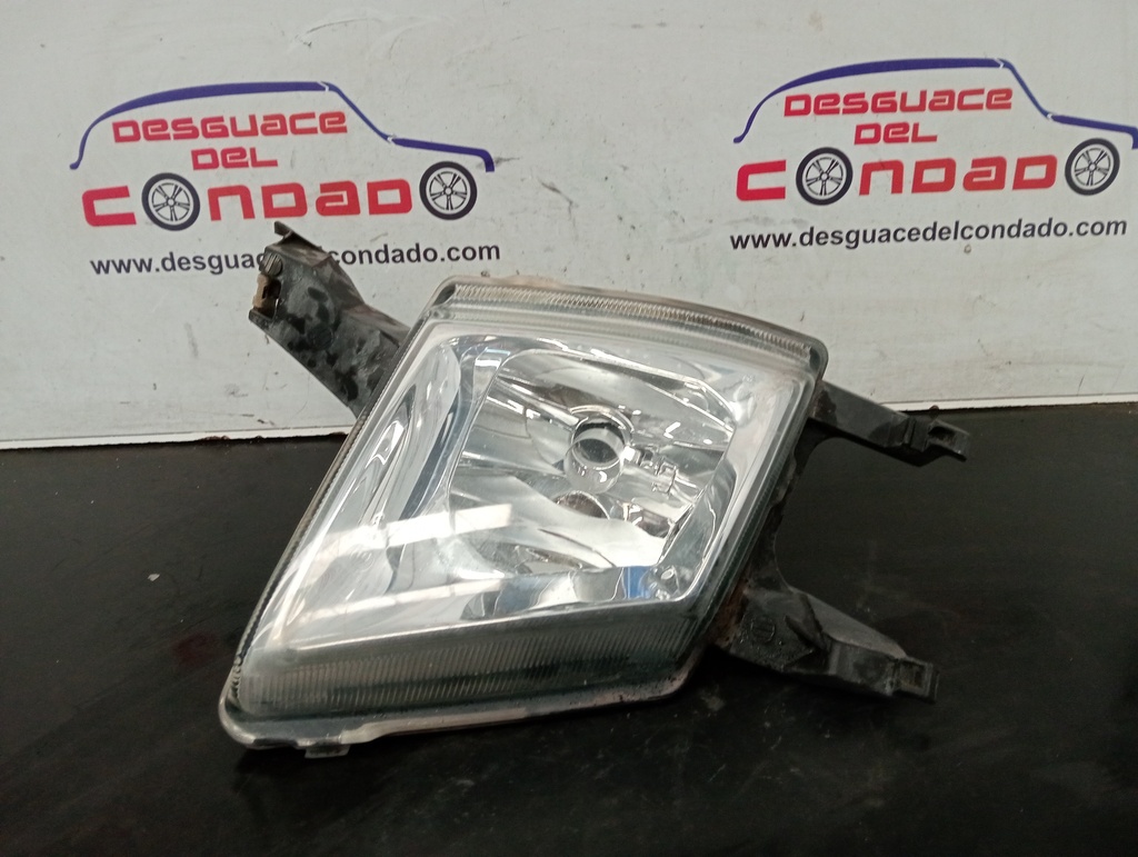 FARO ANTINIEBLA DERECHO