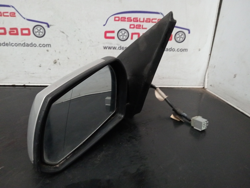 RETROVISOR IZQUIERDO