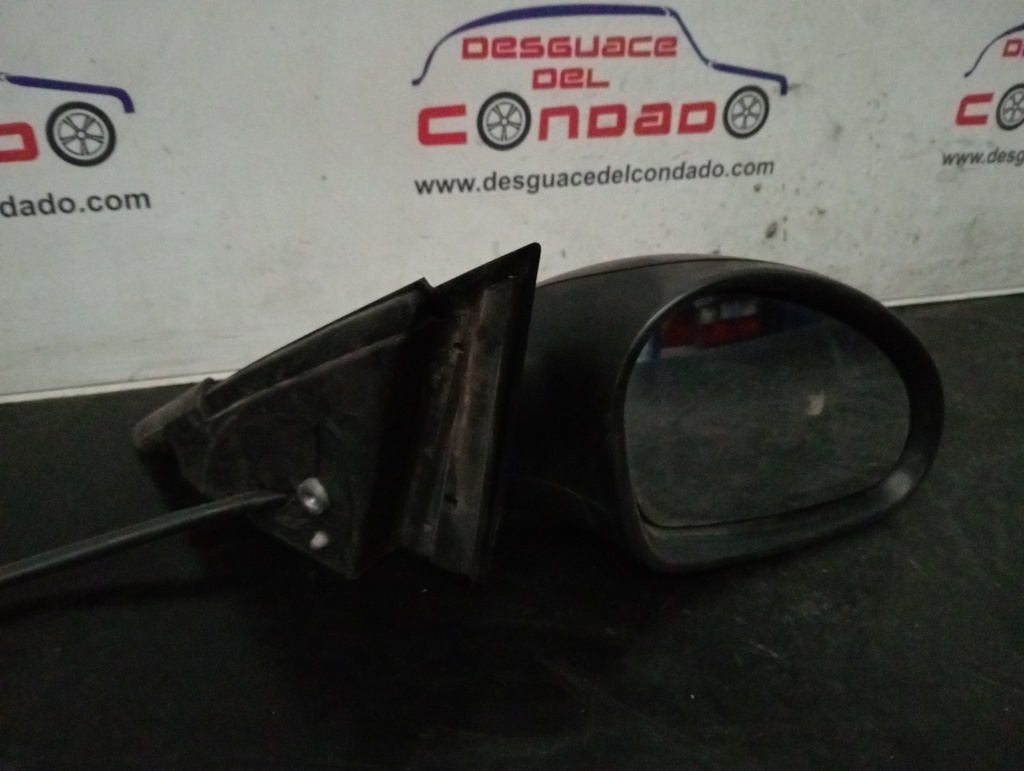 RETROVISOR DERECHO
