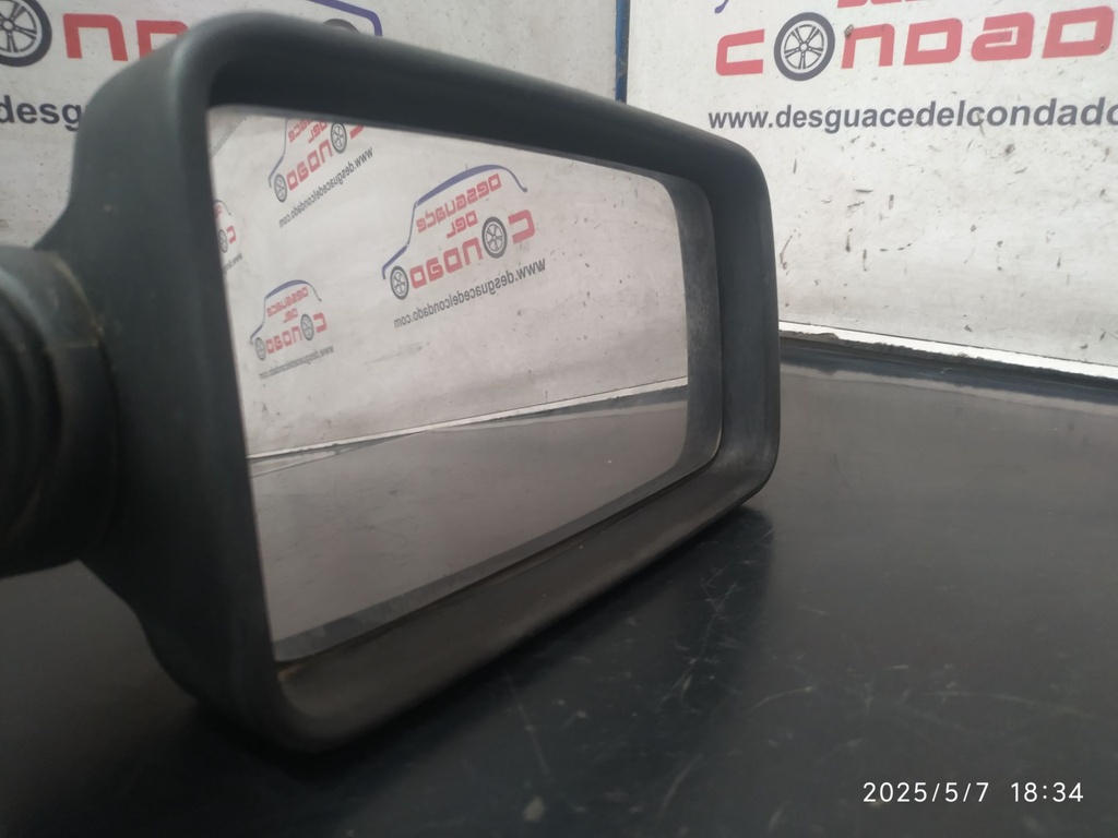 RETROVISOR DERECHO