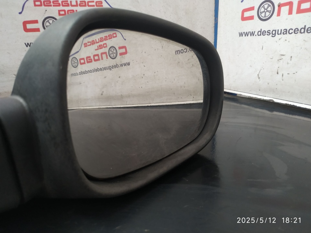 RETROVISOR DERECHO