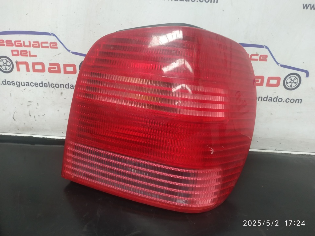 PILOTO TRASERO DERECHO