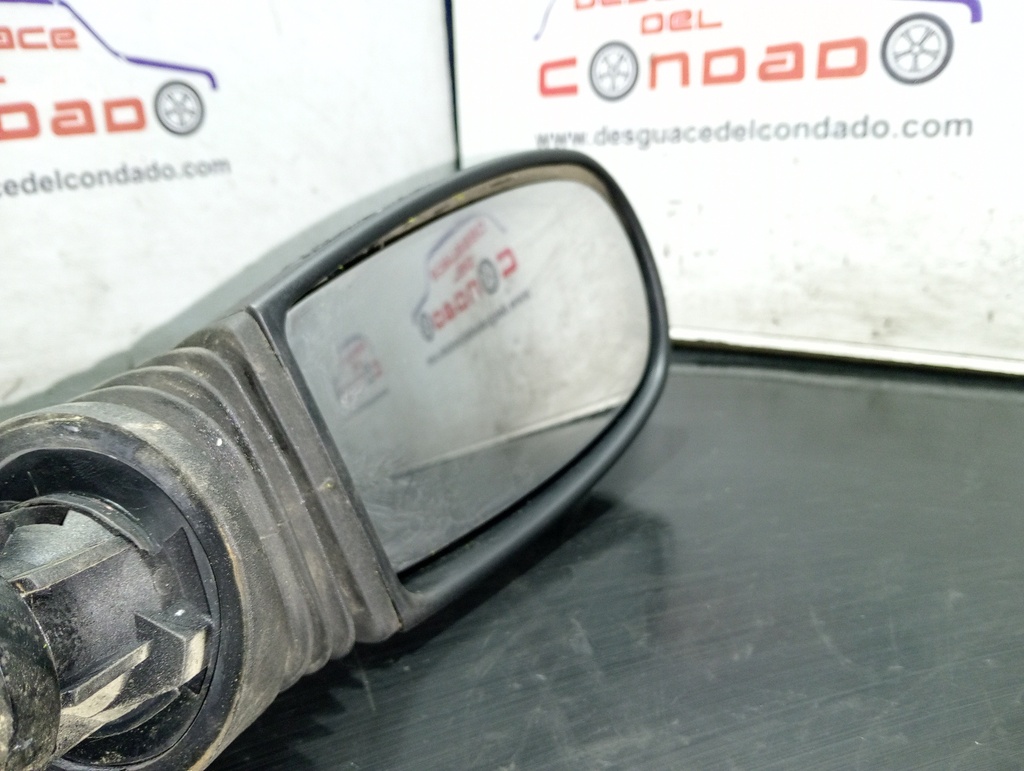 RETROVISOR IZQUIERDO