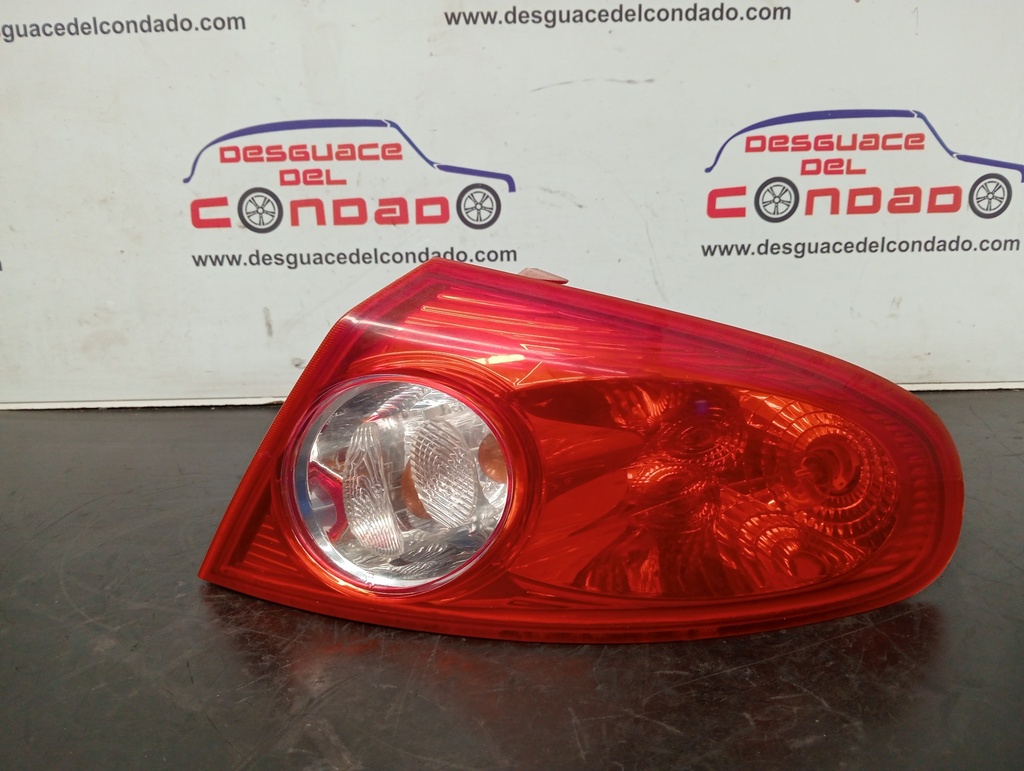 PILOTO TRASERO DERECHO