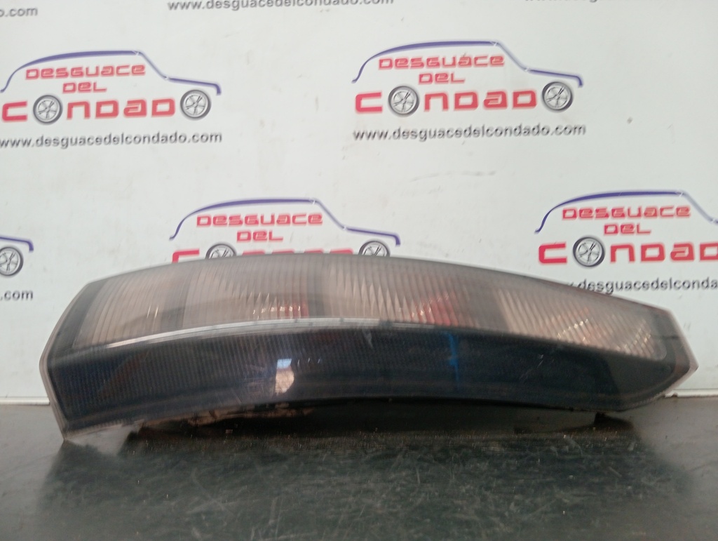 PILOTO TRASERO DERECHO