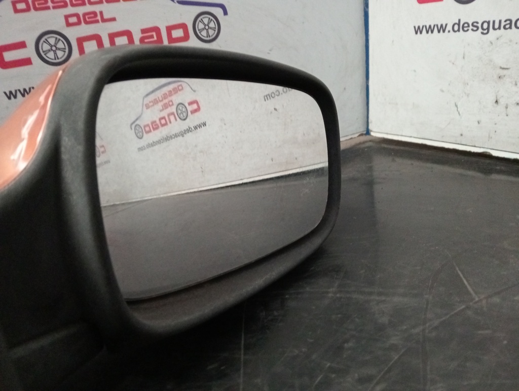 RETROVISOR DERECHO