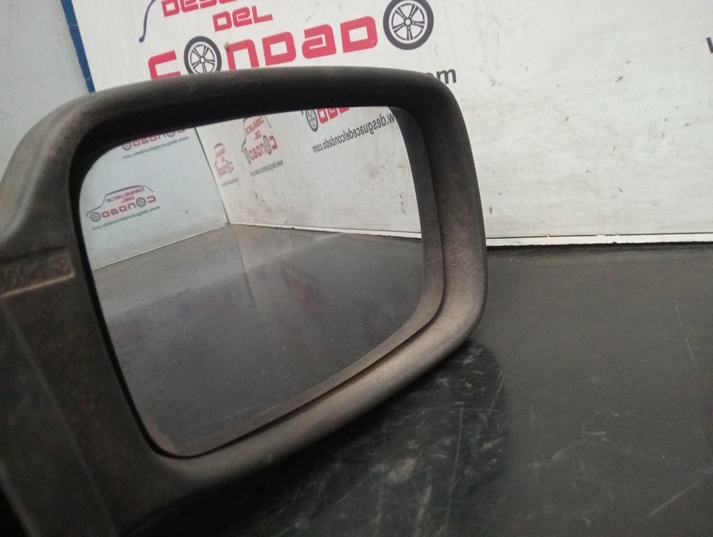RETROVISOR DERECHO