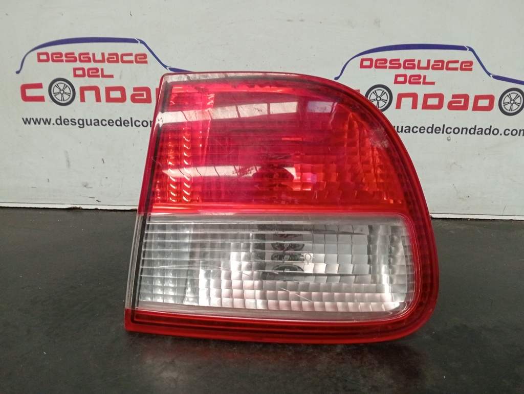 PILOTO TRASERO DERECHO INTERIOR