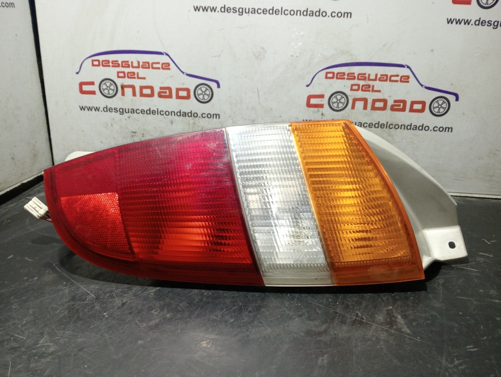 PILOTO TRASERO DERECHO