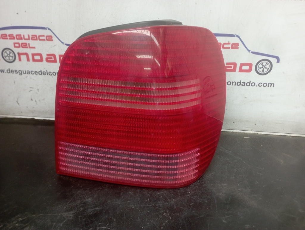 PILOTO TRASERO DERECHO