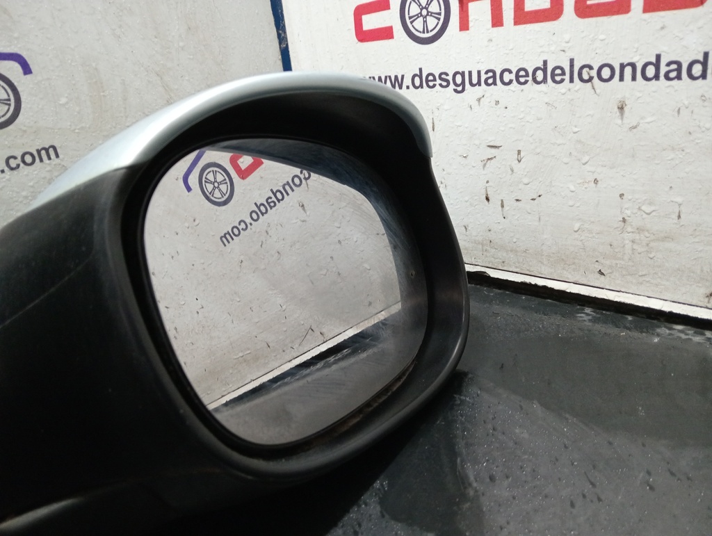 RETROVISOR DERECHO