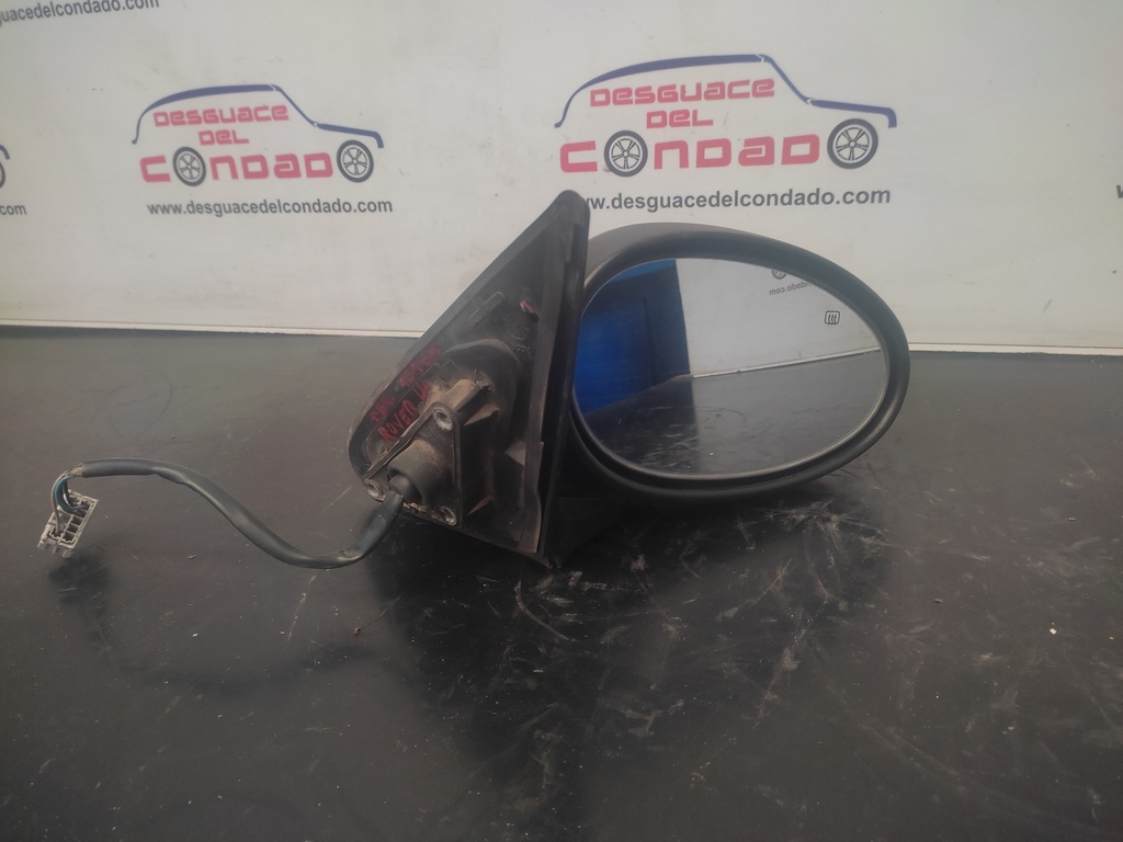 RETROVISOR DERECHO