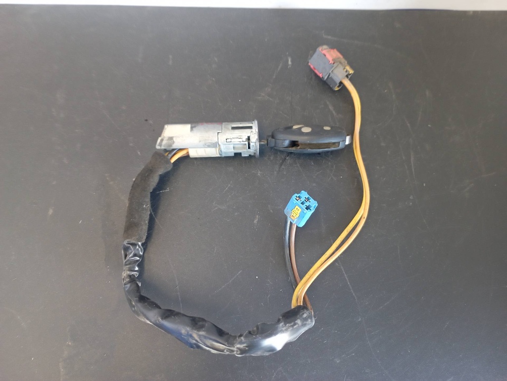 CONMUTADOR DE ARRANQUE