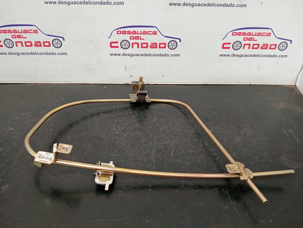 ELEVALUNAS DELANTERO DERECHO