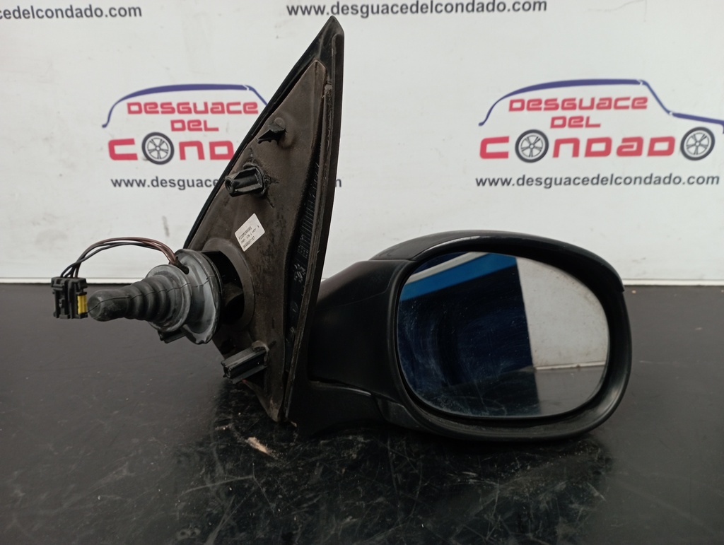 RETROVISOR DERECHO