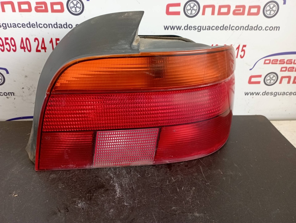 PILOTO TRASERO DERECHO