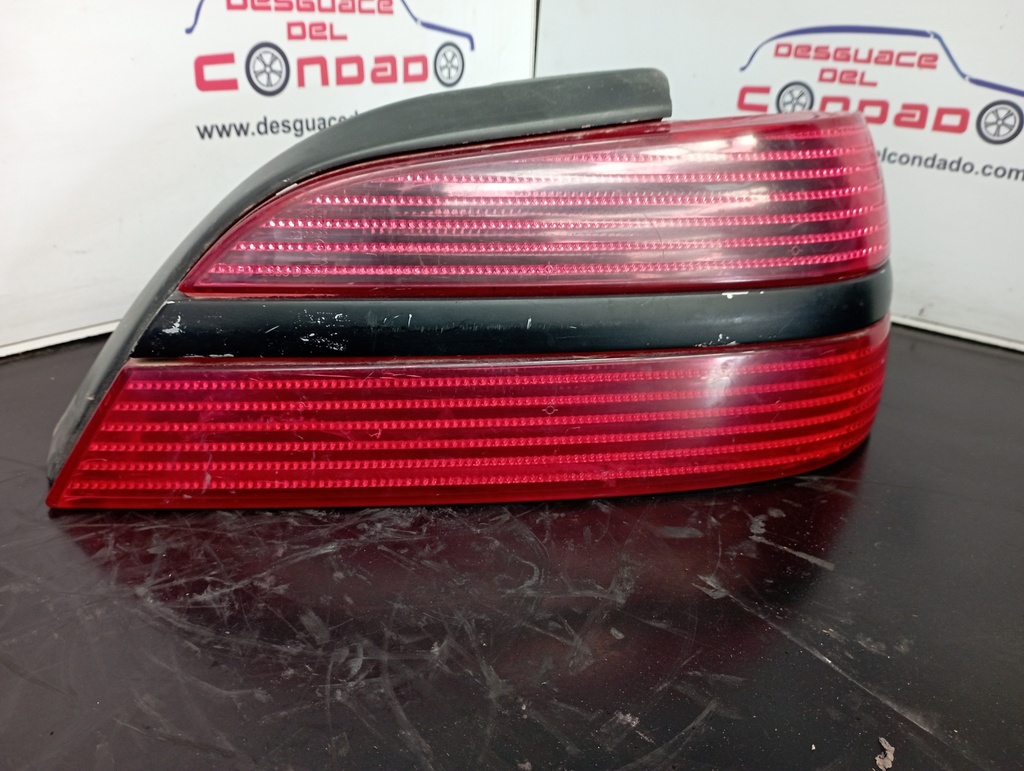 PILOTO TRASERO DERECHO