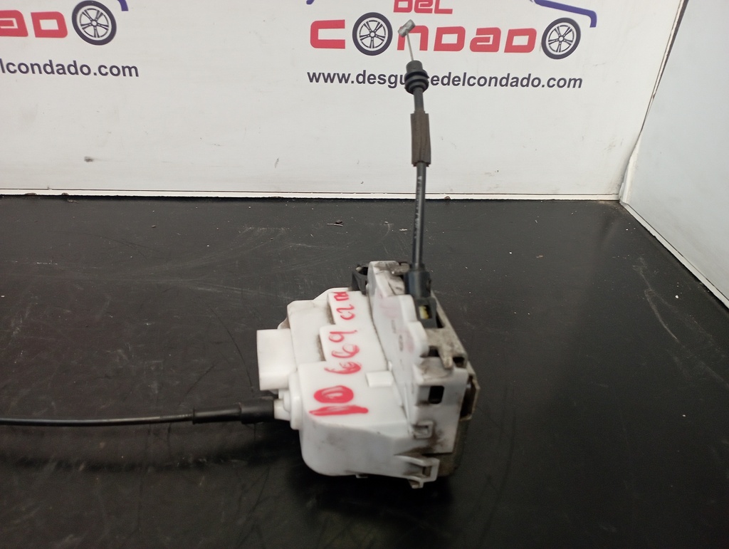 CERRADURA PUERTA DELANTERA IZQUIERDA