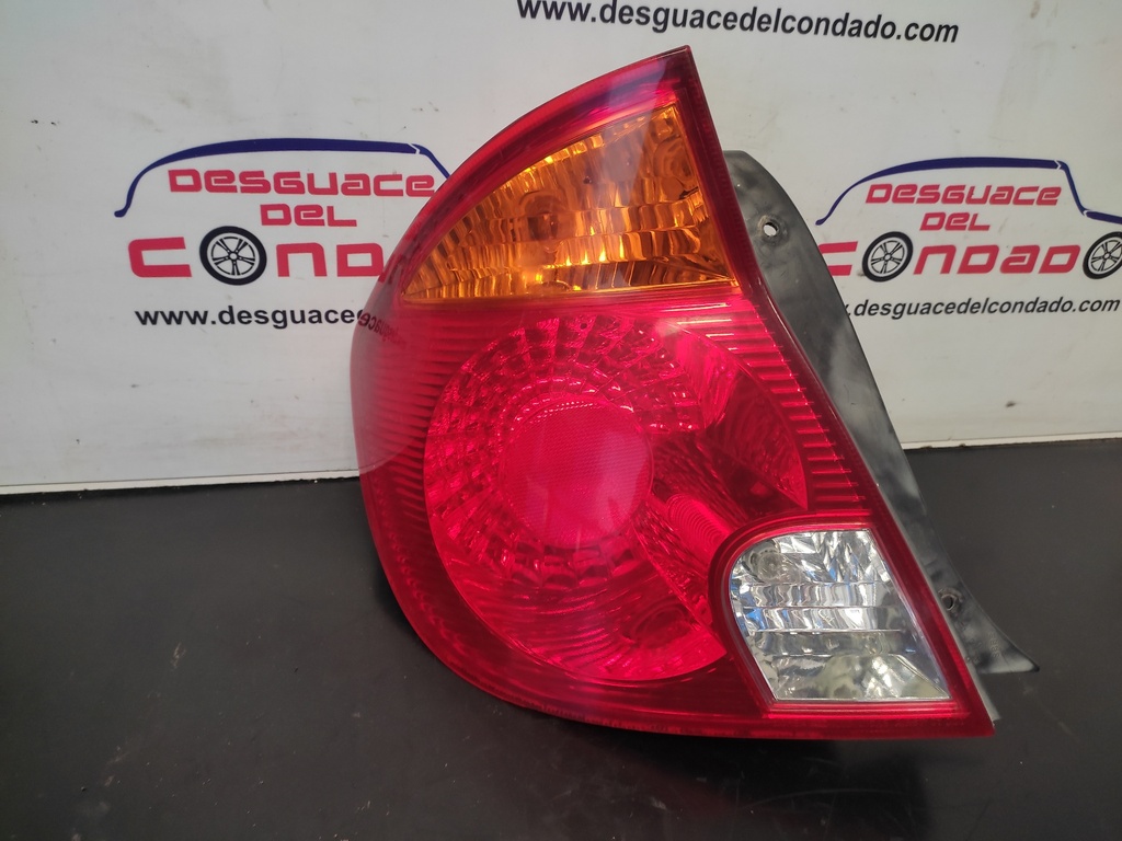 PILOTO TRASERO IZQUIERDO