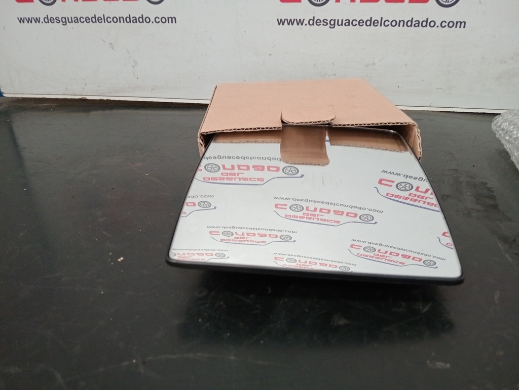 RETROVISOR DERECHO