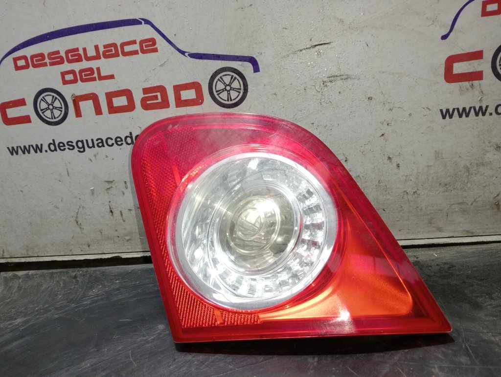 PILOTO TRASERO DERECHO INTERIOR