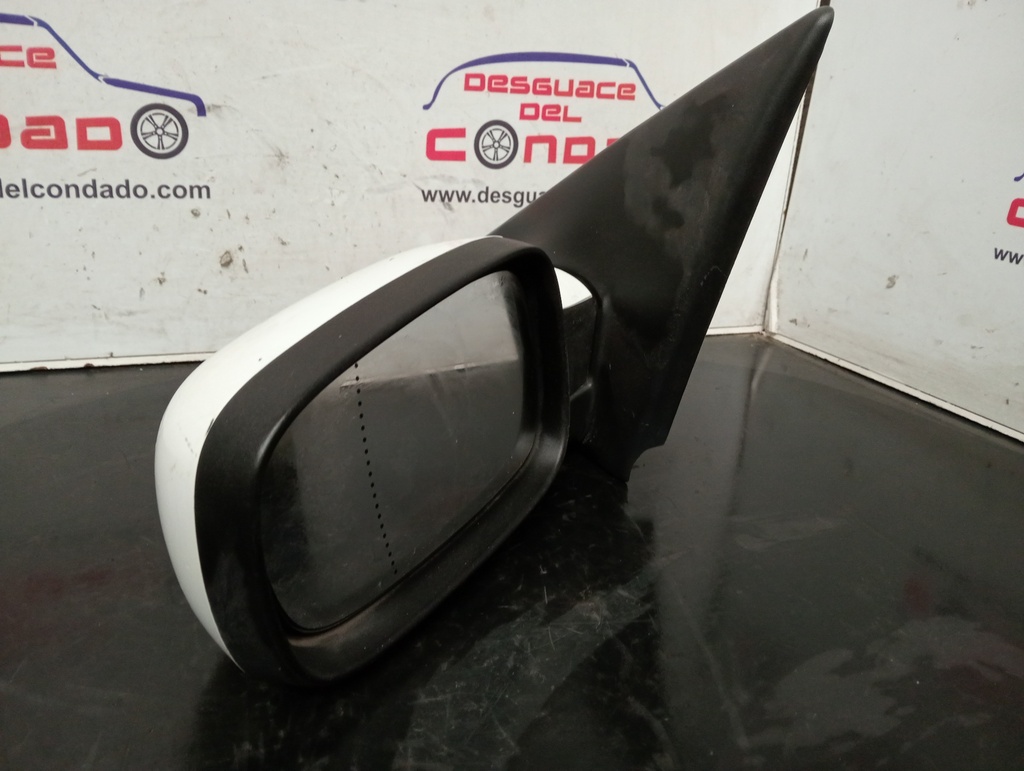 RETROVISOR IZQUIERDO