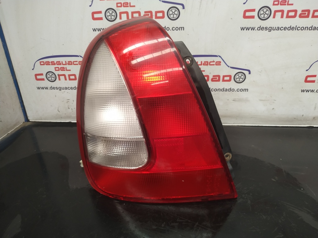 PILOTO TRASERO IZQUIERDO