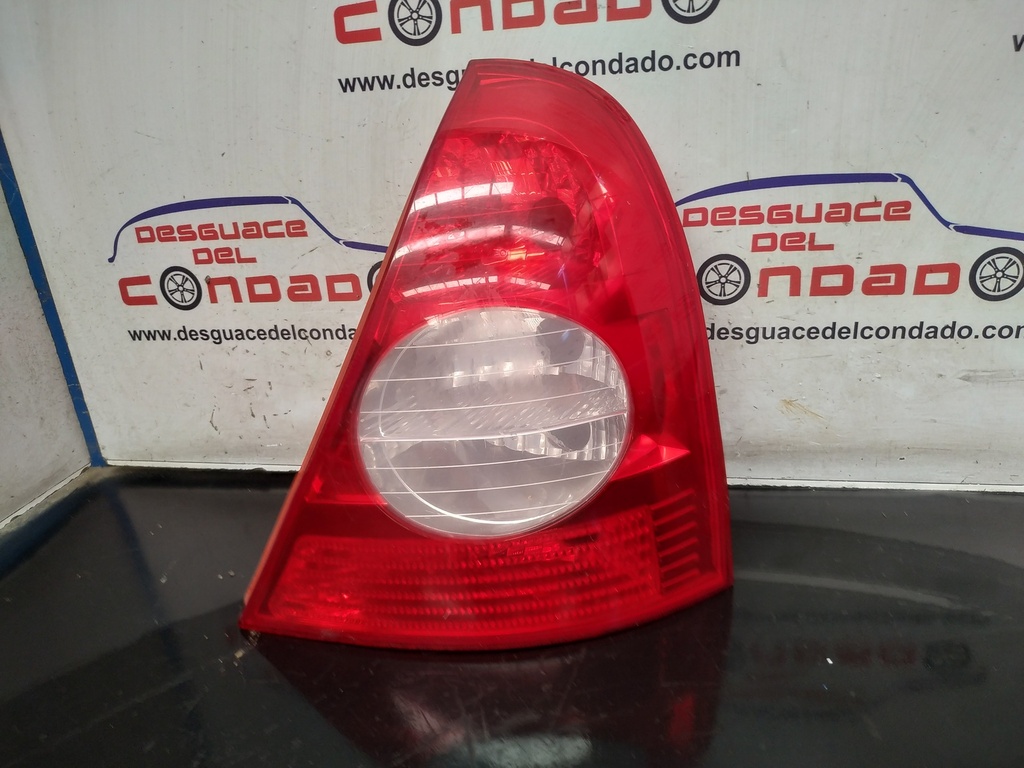 PILOTO TRASERO DERECHO