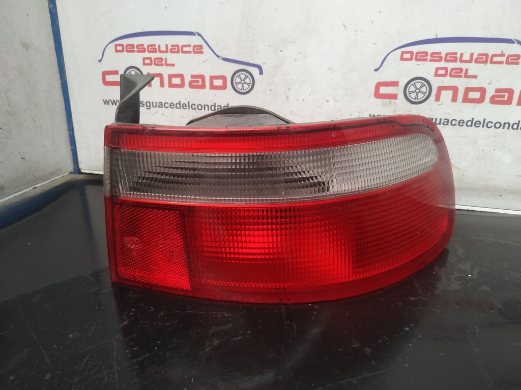 PILOTO TRASERO DERECHO