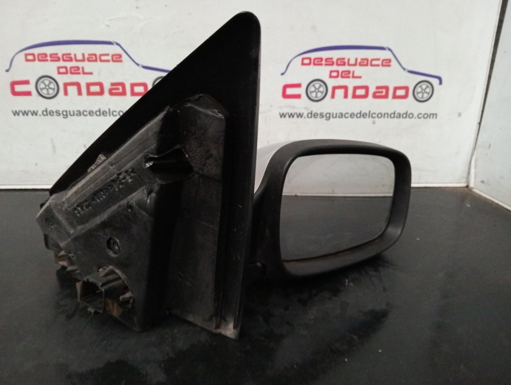 RETROVISOR DERECHO