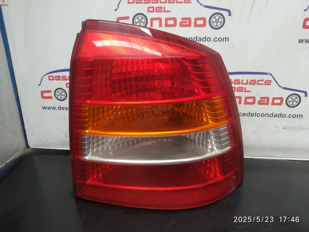 PILOTO TRASERO DERECHO