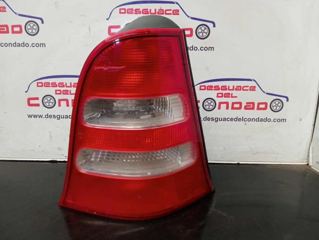 PILOTO TRASERO DERECHO